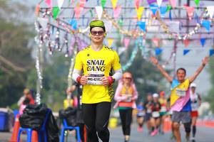 BIB: 4279
                            <button type="button" onclick="openModal(9918476)" class="btn btn-primary btn-sm float-right btn-popup" data-toggle="modal" data-target=".modal-high-quality">
                        <i class="fas fa-shopping-cart"></i> Add to Cart
                    </button>
                                            <button type="button" onclick="isThisMe(9918476, true)" class="btn btn-success btn-sm float-right btn-popup btn-isme hidden" data-toggle="tooltip" data-placement="bottom" title="นี่คือรูปของคุณใช่ไหม คลิกที่นี่เพื่อเอาเข้าอัลบั้ม">
                        <i class="fas fa-plus"></i> Add to album
                    </button>
                    <button type="button" onclick="isThisMe(9918476, false)" class="btn btn-warning btn-sm float-right btn-popup btn-isnotme hidden">
                        <i class="fas fa-ban"></i> Remove from album
                    </button>